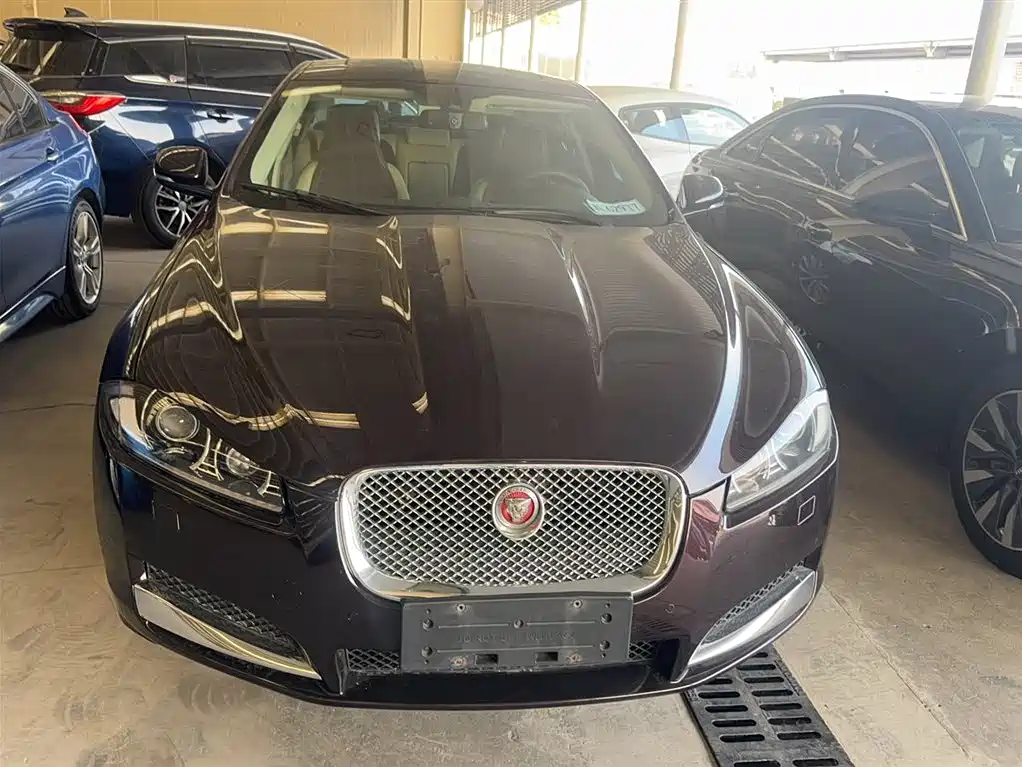 Jaguar XF 2015 — фото 3
