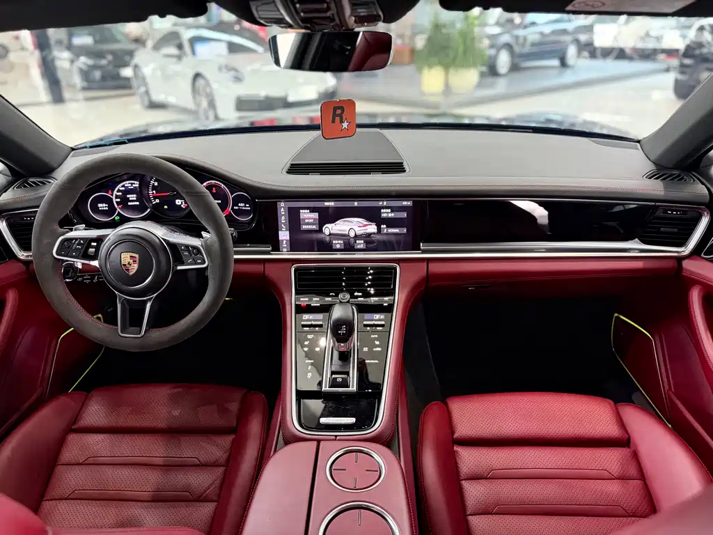 Porsche Panamera 2019 — фото 13