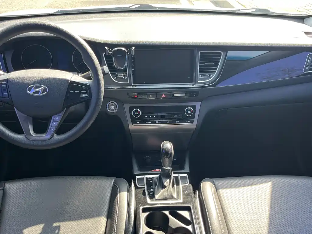 Hyundai Mistra 2016 — фото 12