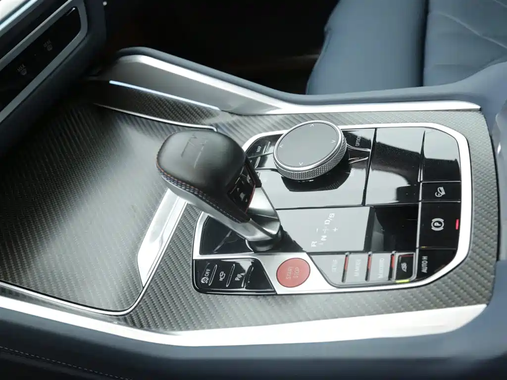 BMW XM 2023 — фото 11