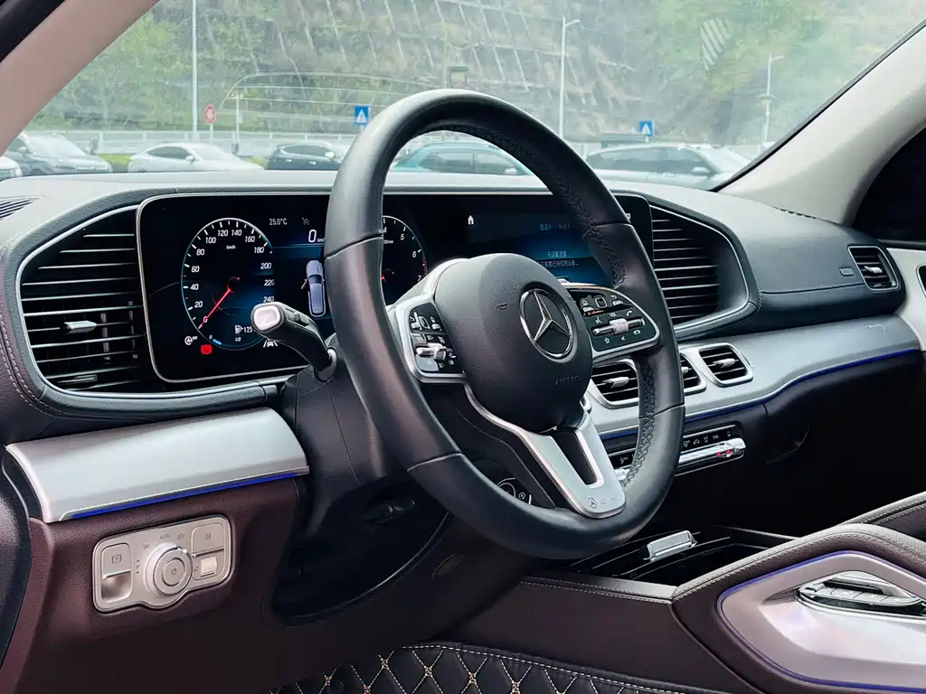Mercedes-Benz GLE 2023 — фото 10