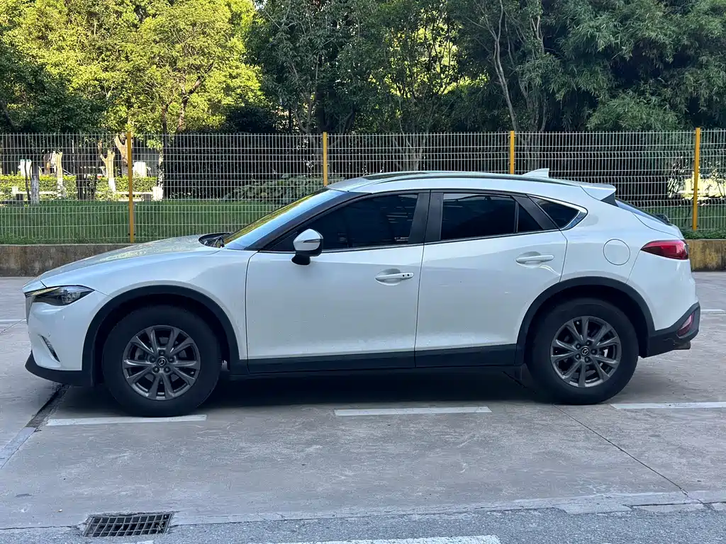Mazda CX-4 2018