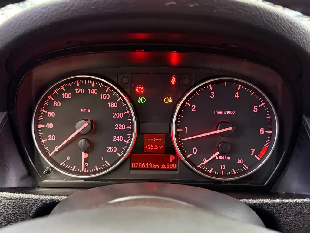 BMW X1 2014 — фото 12