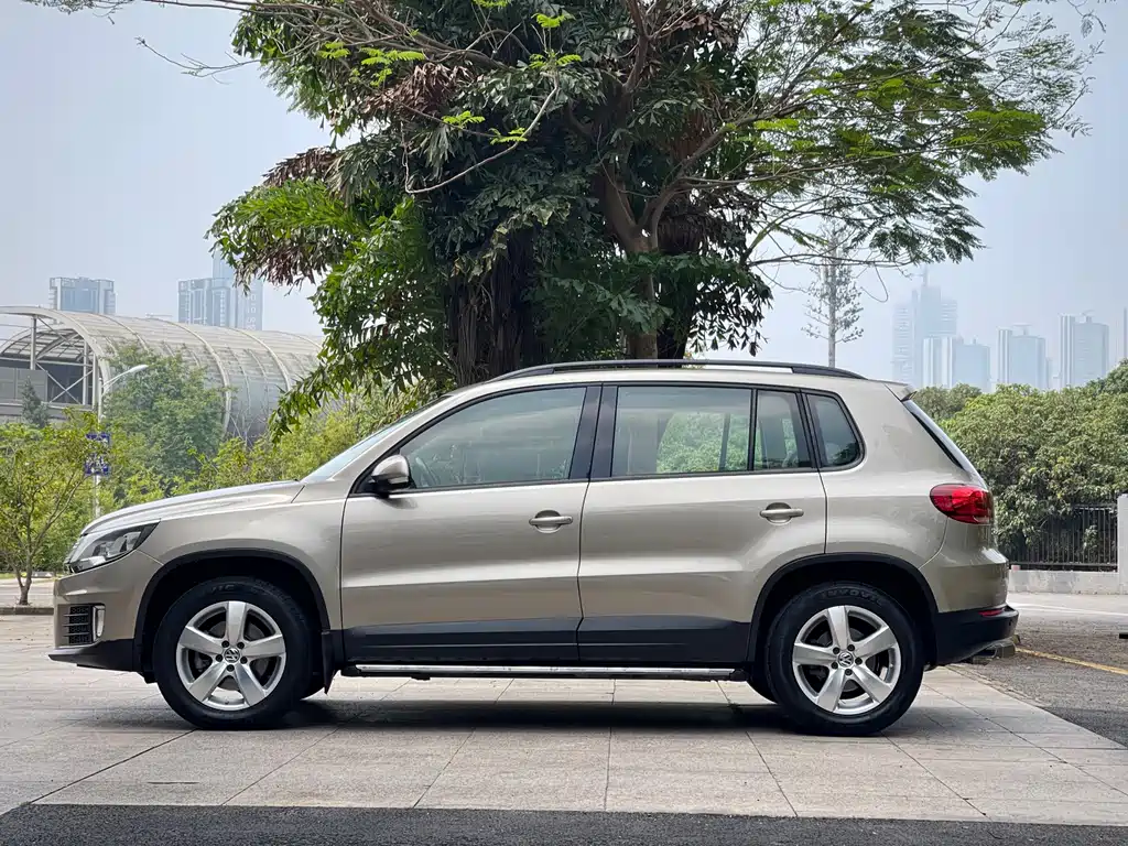 Volkswagen Tiguan 2014 — фото 21