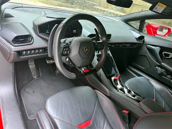 Lamborghini Huracan 2022