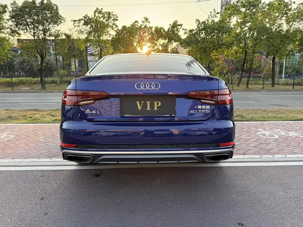 Audi A4L 2019 — фото 14
