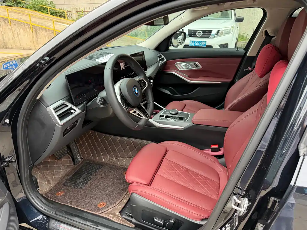 BMW i3 2024