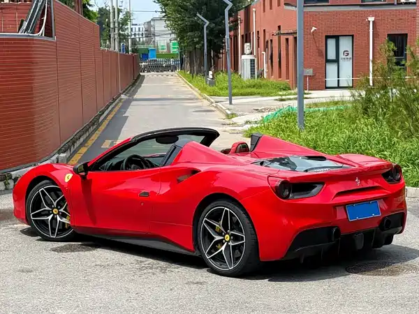 Ferrari 488 2019
