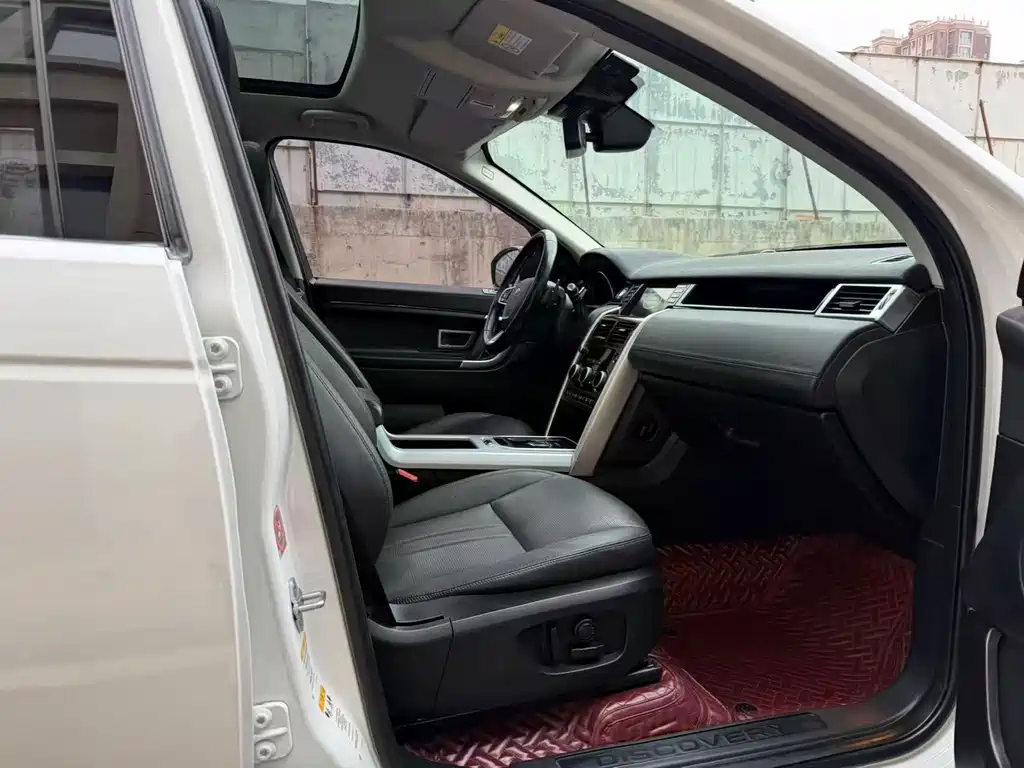 Land Rover Discovery Sport 2018 — фото 10