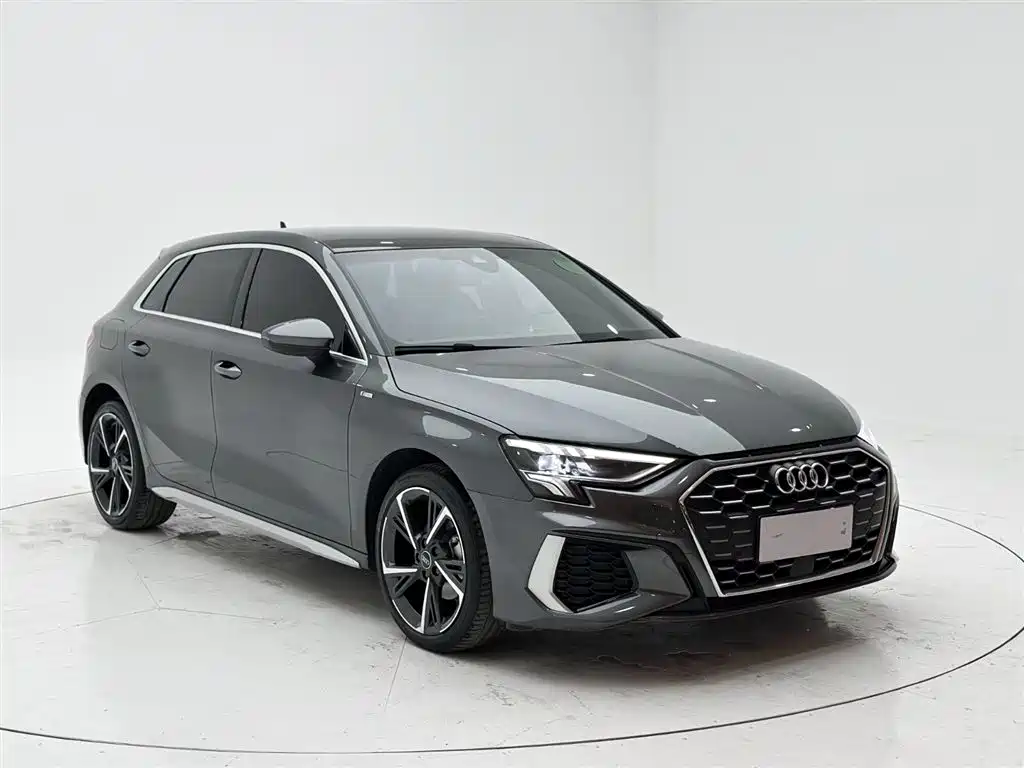 Audi A3 2023 — фото 3