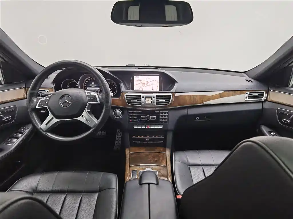 Mercedes-Benz E-Class 2014 — фото 5