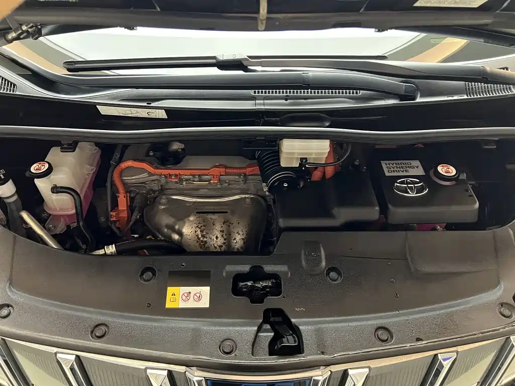 Toyota Alphard 2023 — фото 25