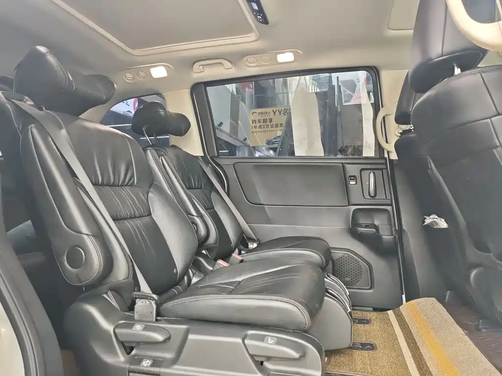Honda Odyssey 2020 — фото 10