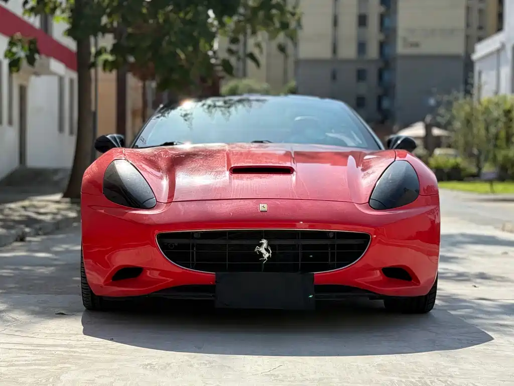 Ferrari California T 2011 — фото 2