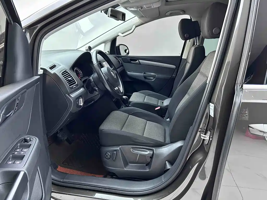 Volkswagen Sharan 2016 — фото 22