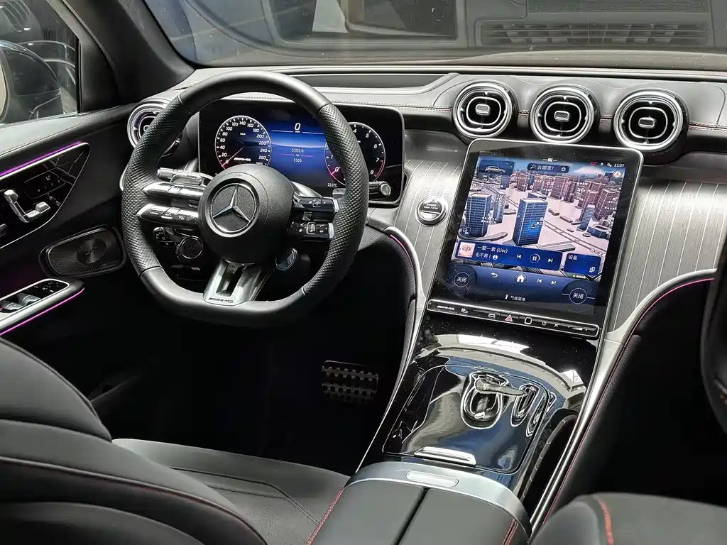 Mercedes-Benz GLC AMG 2025 — фото 11
