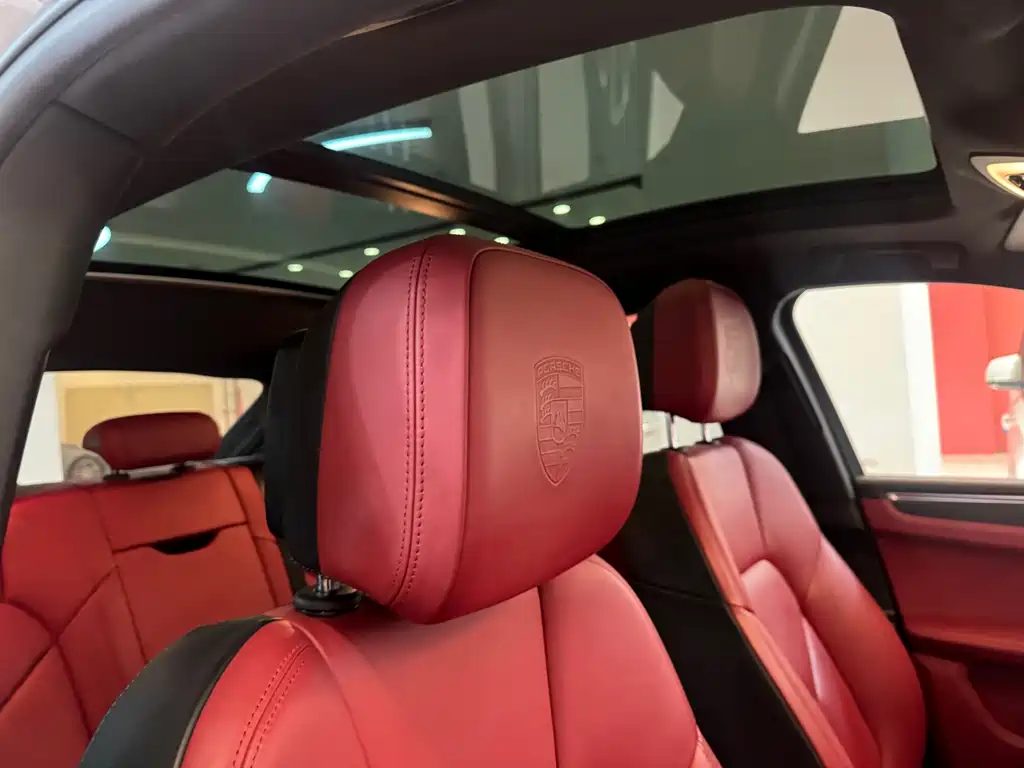Porsche Macan 2020 — фото 12
