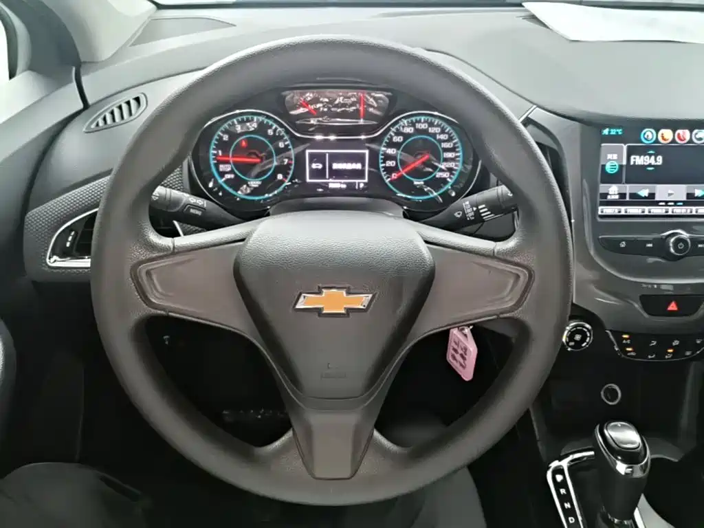 Chevrolet Cruze 2018 — фото 11