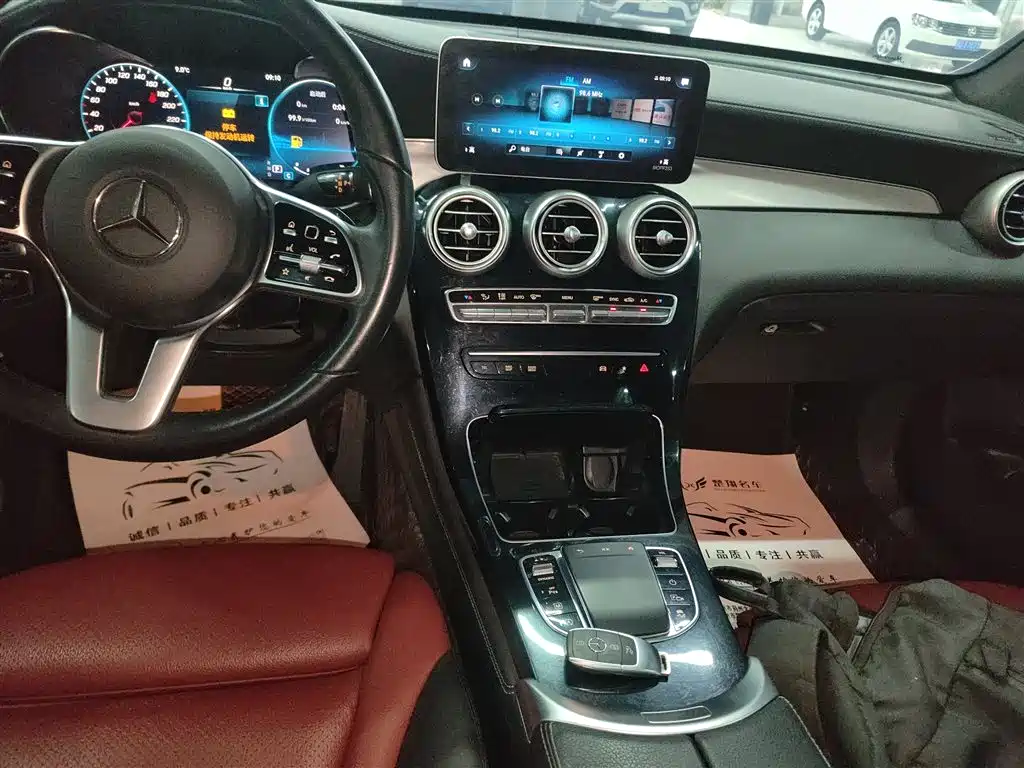 Mercedes-Benz GLC 2020 — фото 13