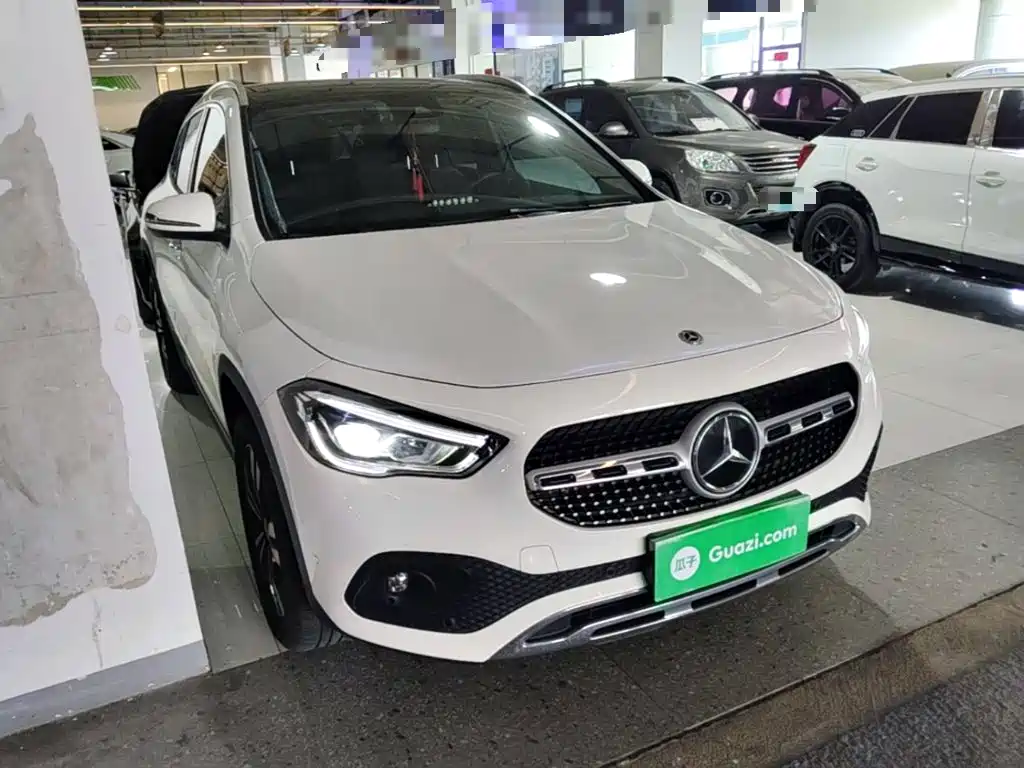 Mercedes-Benz GLA 2023