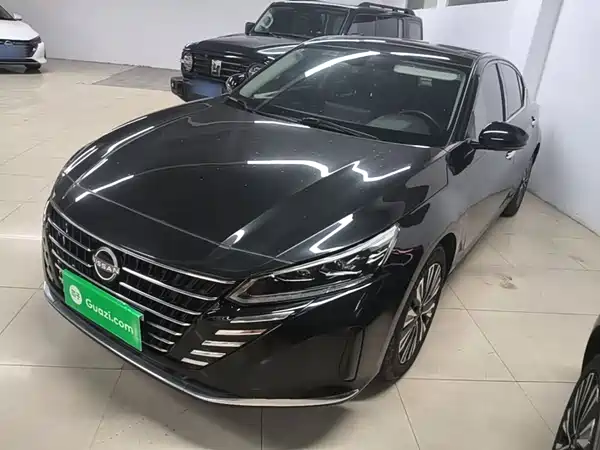 Nissan Teana 2023