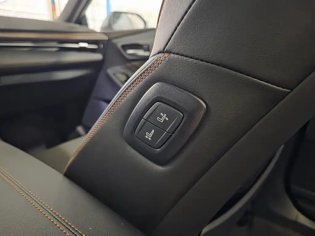 Toyota Avalon 2025 — фото 11
