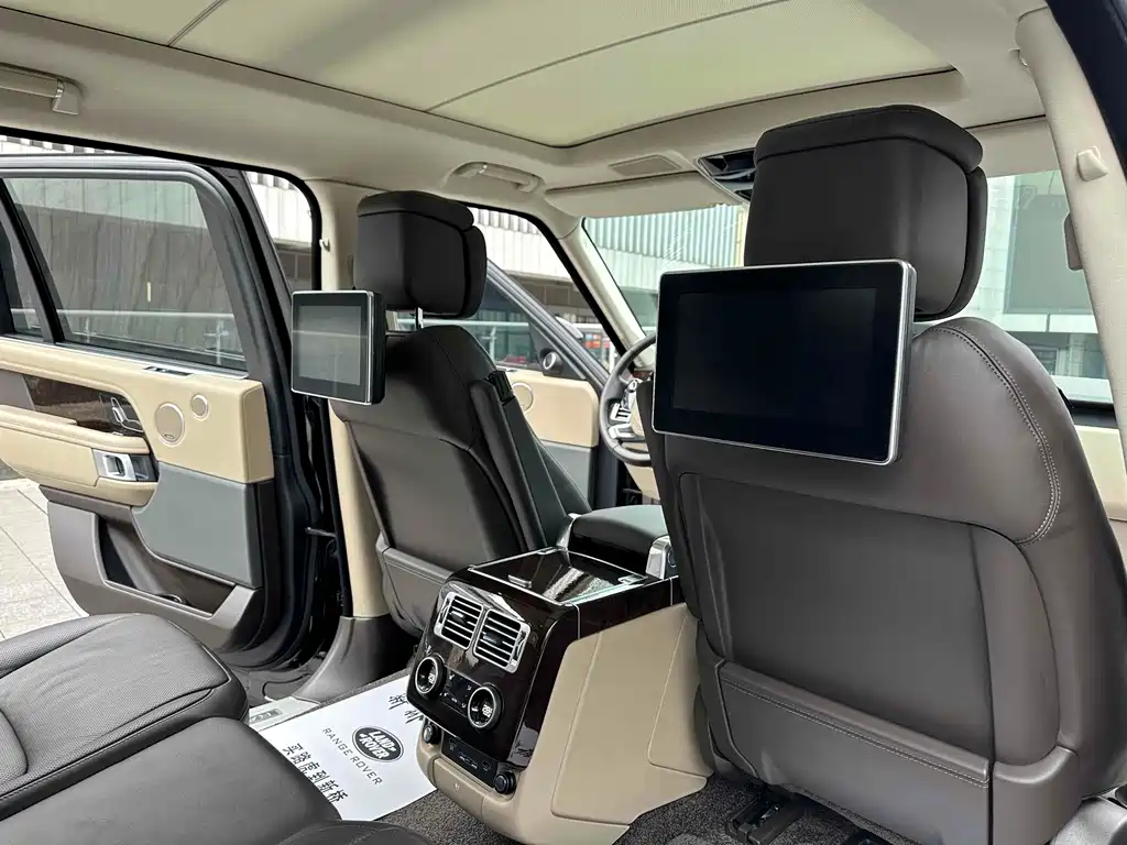 Land Rover Range Rover 2020 — фото 13