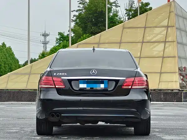 Mercedes-Benz E-Class 2013