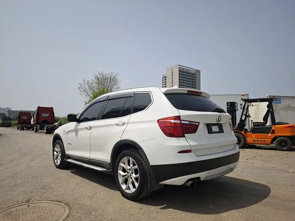 BMW X3 2012 — фото 14
