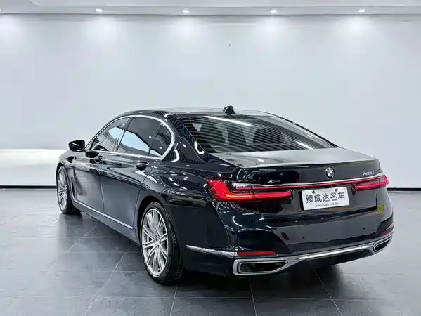 BMW 7 Series 2021