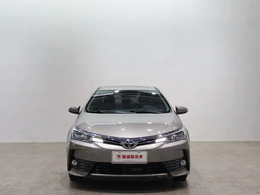 Toyota Corolla 2018 — фото 2