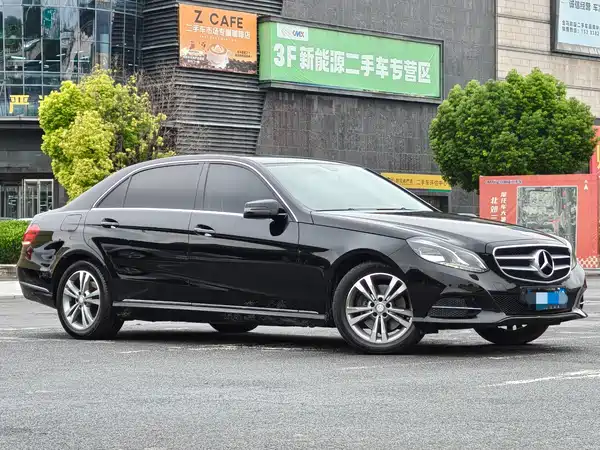 Mercedes-Benz E-Class 2013