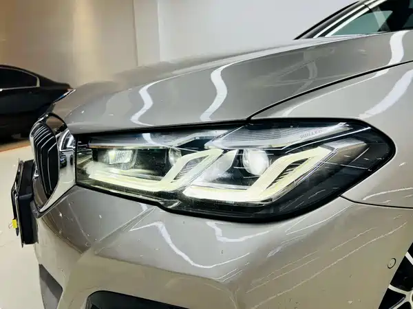 BMW 5 Series 2021