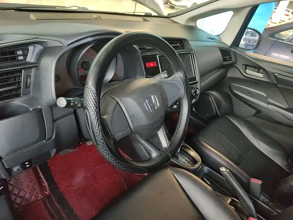 Honda Fit 2016 — фото 11