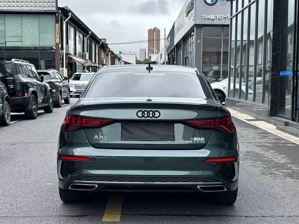 Audi A3 2023 — фото 13
