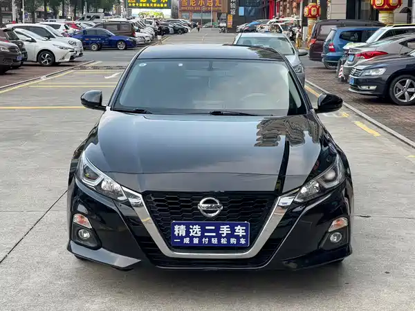 Nissan Teana 2022