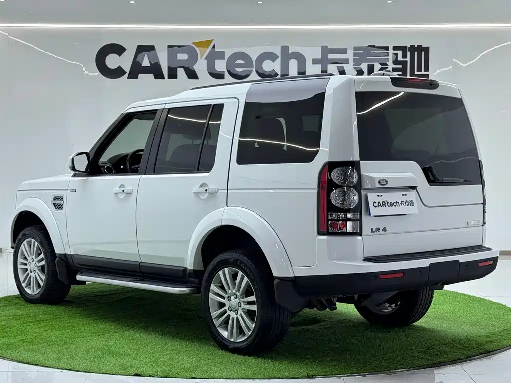Land Rover Discovery 2016 — фото 9