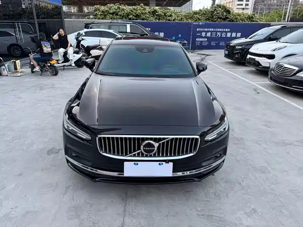 Volvo S90 2021