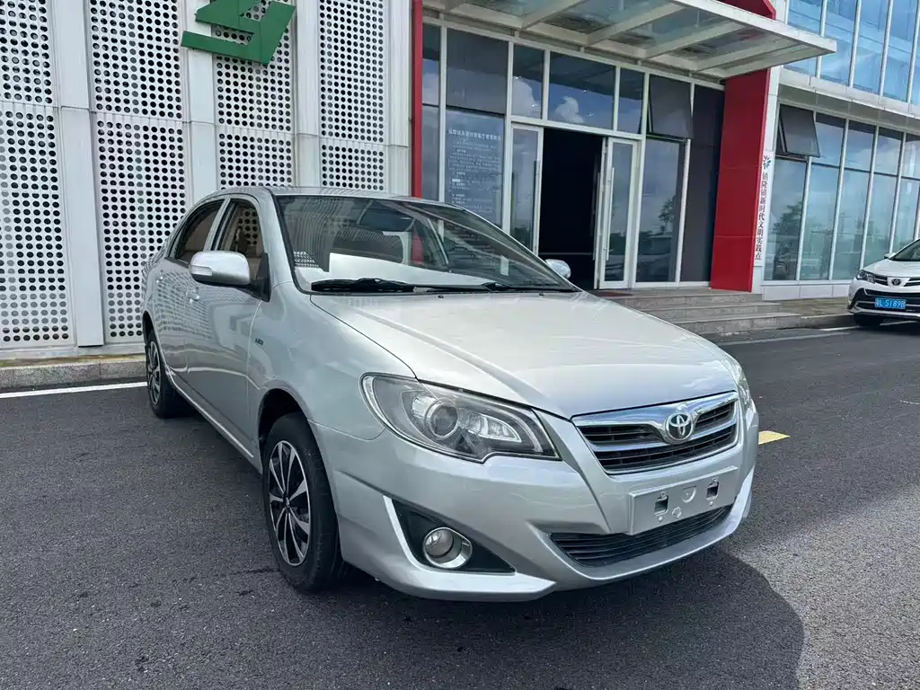 Toyota Corolla 2015 — фото 22
