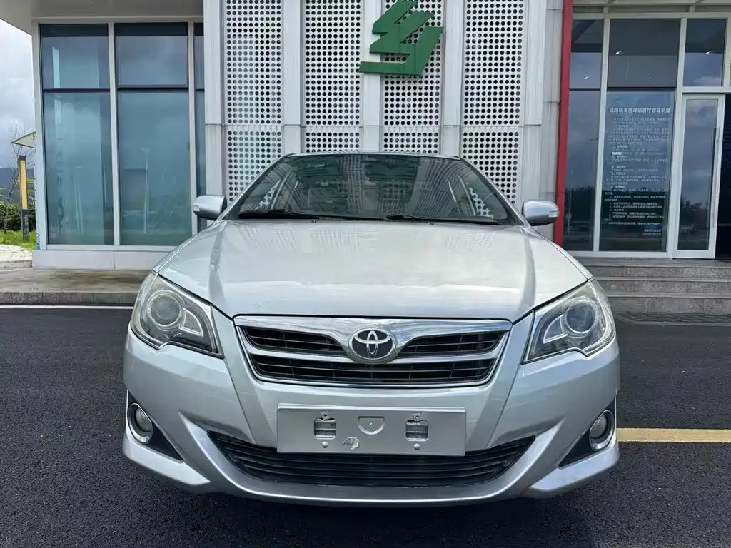 Toyota Corolla 2015 — фото 21