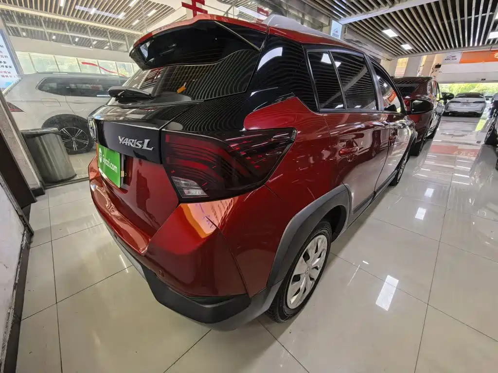 Toyota Yaris L 2023