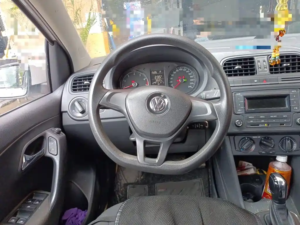 Volkswagen Polo 2016