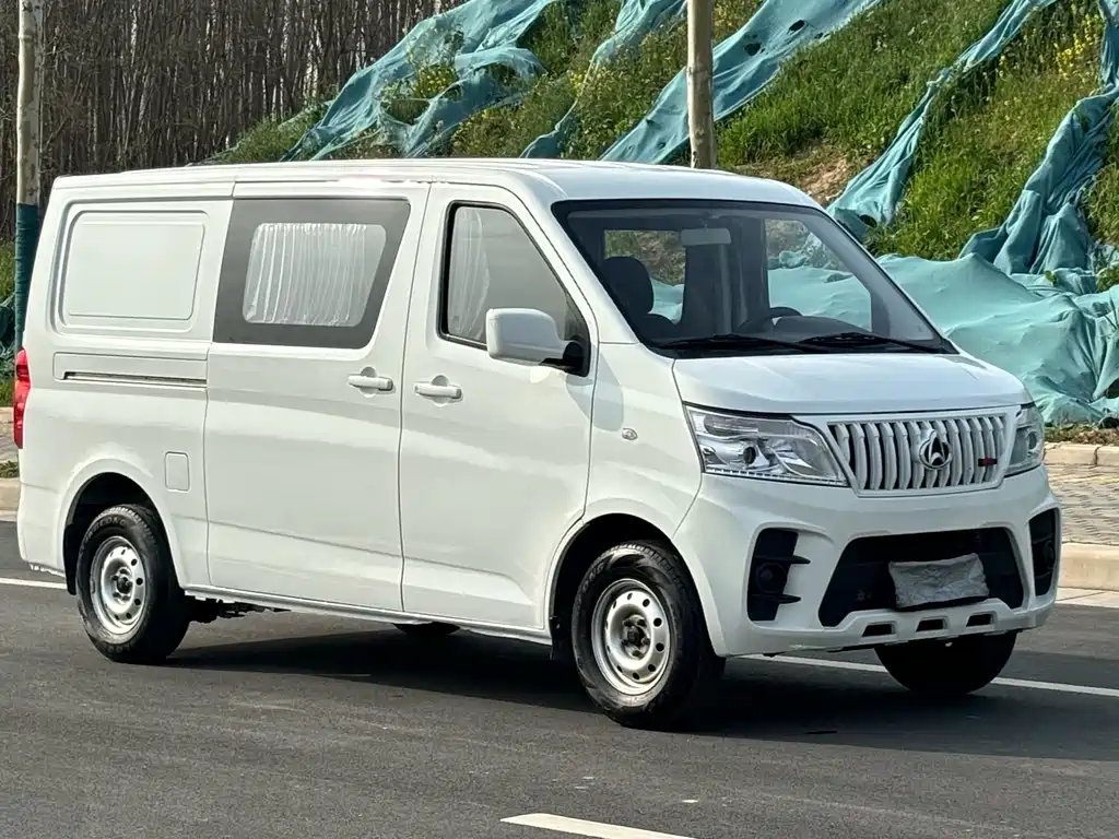 Changan Ruixing M60 2024 — фото 3