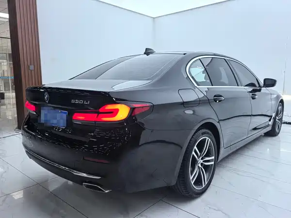 BMW 5 Series 2022