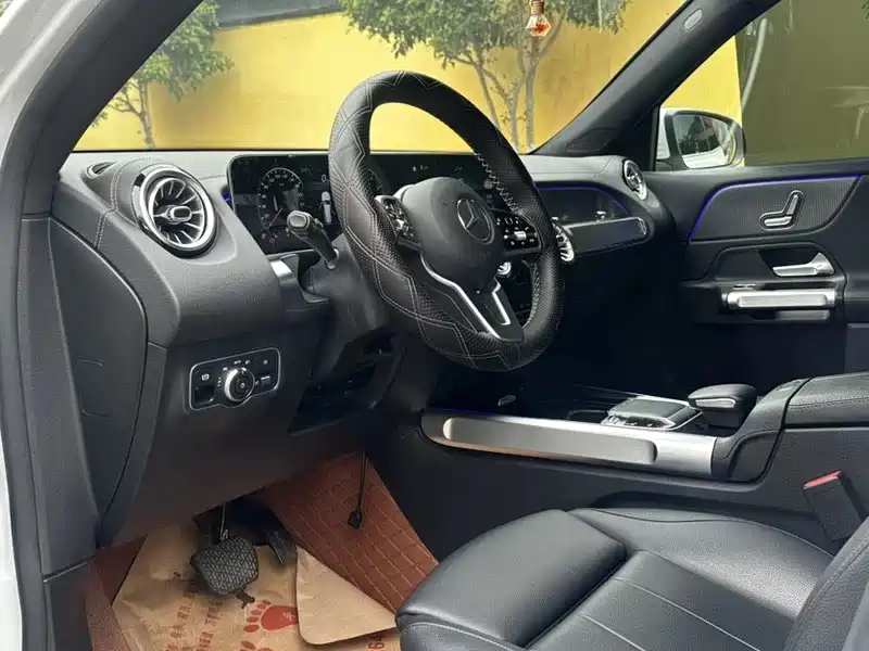 Mercedes-Benz GLB 2022