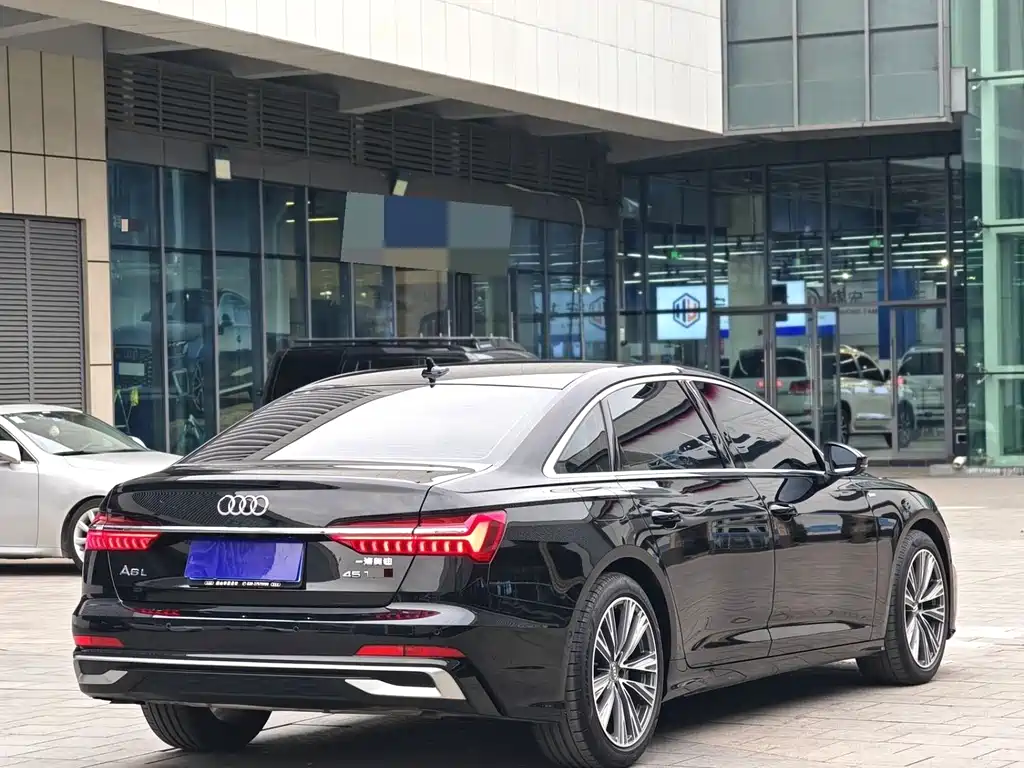 Audi A6L 2024
