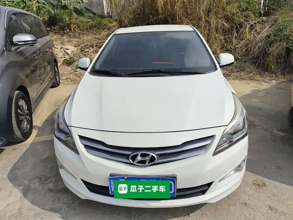Hyundai Verna 2014 — фото 3