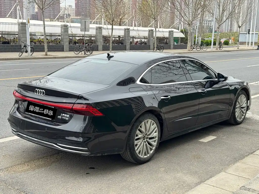 Audi A7L 2023 — фото 7