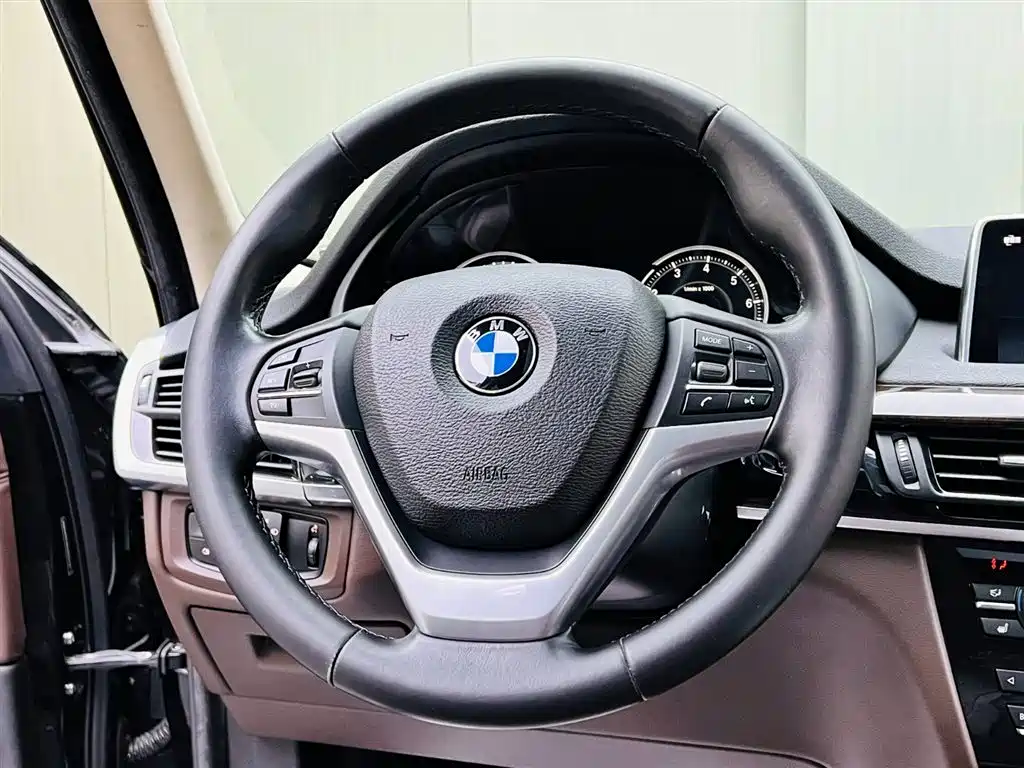 BMW X5 2018 — фото 10