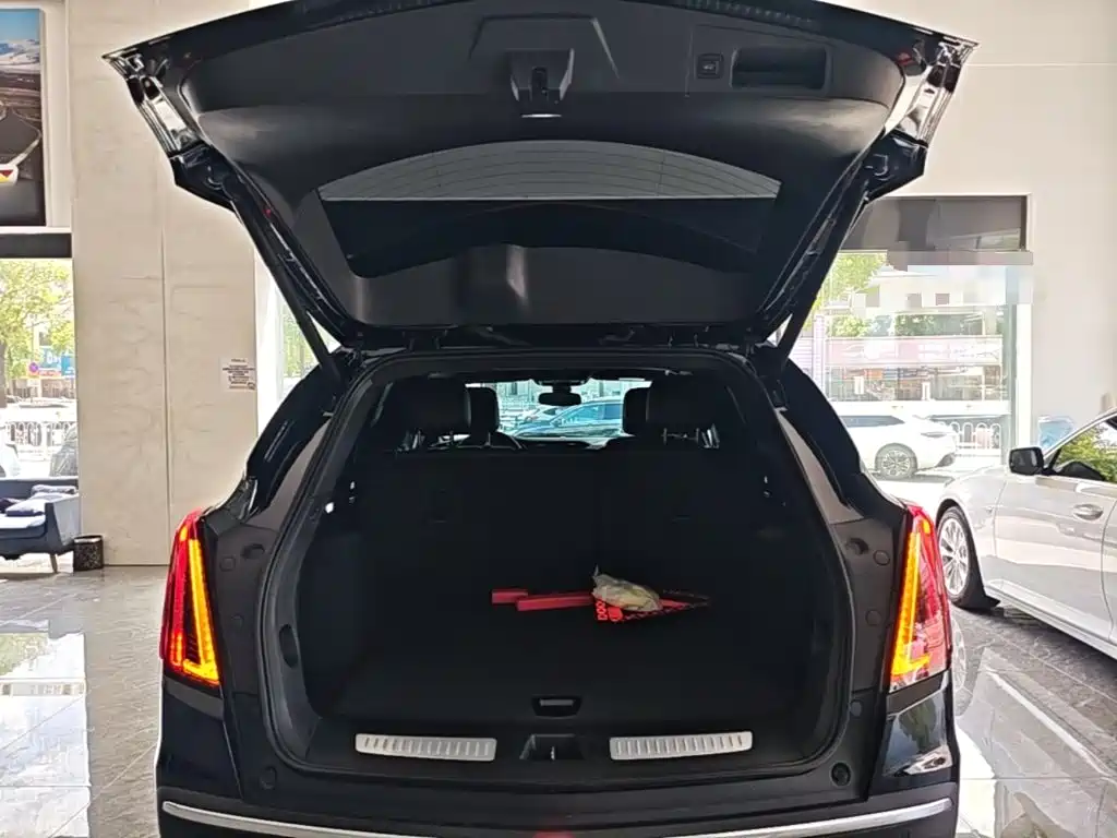 Cadillac XT5 2024 — фото 19